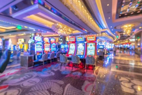 Featured Games section displaying live-dealer tables and sportsbook markets